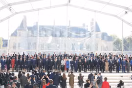 El 4 de octubre de 2024 (hora local), en el castillo de Villers-Cotterêts, en Francia, el secretario general del partido y presidente estatal, To Lam, asiste a la sesión plenaria de la XIX Cumbre de la Francofonía. (Foto: VNA)