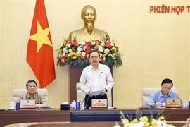 Comité Permanente de Asamblea Nacional de Vietnam celebra su 47 reunión