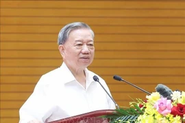 Líder partidista de Vietnam promete promover las tradiciones de los antepasados 