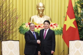 El presidente de Vietnam, Luong Cuong, ofrece una recepción al enviado especial del Partido Comunista y del Estado cubano, miembro del Buró Político y canciller Bruno Rodríguez Parrilla (Fuente: VNA)