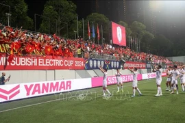 Vietnam gana 2-0 a Singapur en el partido de ida de las semifinales de la Copa Mitsubishi Electric de ASEAN 2024. (Fuente: VNA)