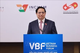 El primer ministro de Vietnam, Pham Minh Chinh, habla en el evento (Fuente: VNA)