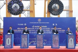En la inauguración oficial de los muelles de contenedores internacionales 3 y 4 (Fuente: VNA)