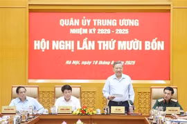 El secretario general del Partido Comunista de Vietnam, To Lam, preside la decimocuarta Reunión de la Comisión Central Militar (Fuente: VNA)