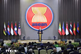 El secretario general del Partido Comunista de Vietnam, To Lam, pronuncia un discurso en la ceremonia conmemorativa del 30 aniversario de la adhesión de Vietnam a la ASEAN. (Foto: VNA)