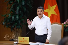 El primer ministro Le Minh Hung habla en la cita (Fuente: VNA)