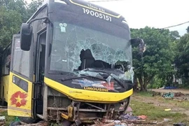 Accidente de autobús cama en la provincia de Ha Tinh deja nueve muertos y 16 heridos. (Foto: VNA)