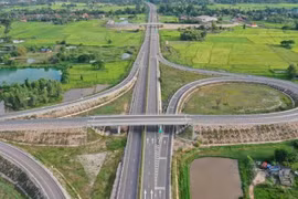 El gobierno de Laos y el Grupo Phongsavanh acuerdan realizar un estudio de viabilidad y preparar un informe técnico-económico en un plazo de 24 meses (Foto: https://laotiantimes.com/)