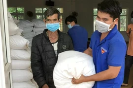 Vietnam asigna 668 toneladas de arroz de la reserva nacional a Bac Kan, Ha Giang y Tuyen Quang para apoyar a los residentes durante el período entre cosechas (Fuente: VNA)