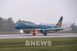 La Autoridad de Aviación Civil de Vietnam anuncia la suspensión temporal de las operaciones en cinco aeropuertos del Centro del país (Fuente: VNA)
