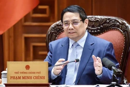El primer ministro de Vietnam, Pham Minh Chinh, preside una reunión con ministerios y sectores para revisar los preparativos de las negociaciones comerciales con Estados Unidos (Fuente: VNA)