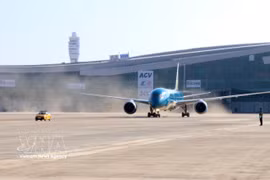 Un Boeing 787 de Vietnam Airlines, la aerolínea nacional de Vietnam, aterrizó en el Aeropuerto Internacional de Long Thanh en su primer vuelo. Foto: VNA