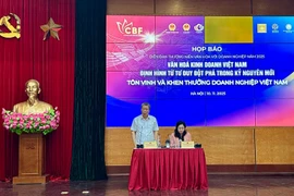 En la rueda de prensa (Fuente: VNA)