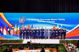 Delegados en la reunión ministerial ASEAN+3 (Foto: VNA)