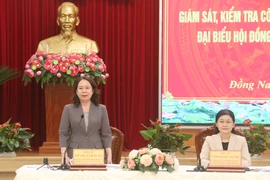 La vicepresidenta de Vietnam, Vo Thi Anh Xuan, sostiene hoy una sesión de trabajo con el Comité Electoral de la provincia de Dong Nai (Fuente: VNA)