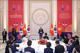 El secretario general del Partido Comunista de Vietnam, To Lam, asiste a la recepción oficial presidida por el presidente anfitrión, Lee Jae Myung (Fuente: VNA)