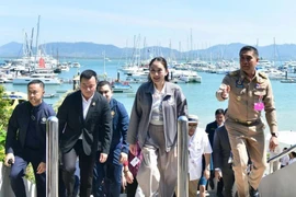 La primera ministra tailandesa, Paetongtarn Shinawatra, reveló el plan para transformar Phuket en un centro turístico de primera categoría (Fuente: Casa del Gobierno tailandés)