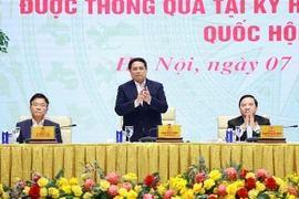 El primer ministro Pham Minh Chinh preside una conferencia destinada a difundir e implementar las leyes y resoluciones adoptadas por la Asamblea Nacional (Fuente: VNA)