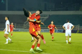 La selección femenina de fútbol de Vietnam debutó con una victoria de 2-0 ante Myanmar en su primer partido del Grupo A del Campeonato Sub-19 de la ASEAN 2025 (Fuente: VNA)