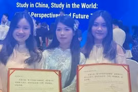 Estudiantes vietnamitas en China (Fuente: nhandan.vn)