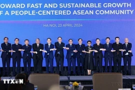 El premier vietnamita Pham Minh Chinh asiste al Foro del Futuro de la ASEAN (Fuente: VNA)