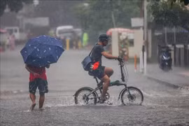 Inundaciones en Quezón, Filipinas, tras las fuertes lluvias provocadas por el tifón Wipha. (Foto: Xinhua)