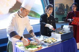 El festival ofrece una oportunidad única para que los visitantes exploren la quintaesencia de la cocina vietnamita con casi 130 stands (Fuente: VNA)