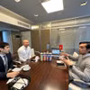 La sesión de trabajo entre la Oficina Comercial de Vietnam en Argentina, concurrente en Paraguay y Uruguay, y representantes de CMA Paraguay (CMA). (Foto: VNA)