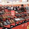 Productos de calzado de Vietnam en la Feria de Otoño 2025. (Foto: VNA)