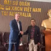 El embajador de Vietnam en Australia, Pham Hung Tam, y Simon White, presidente del Consejo Empresarial Australia-Vietnam en Queensland. (Foto: VNA)