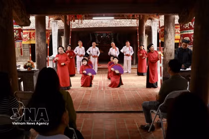 Canto Xoan mantiene su vitalidad bajo el techo del templo de Hung Lo