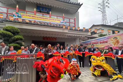 Inauguran la primera pagoda vietnamita en Tokio
