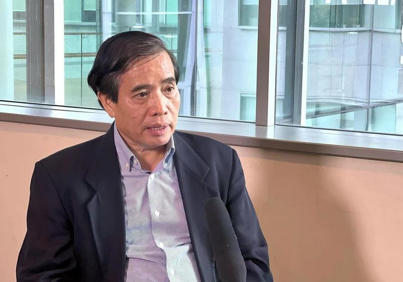 El profesor Vu Minh Khuong de la Escuela de Políticas Públicas Lee Kuan Yew de Singapur (Fuente: VNA)