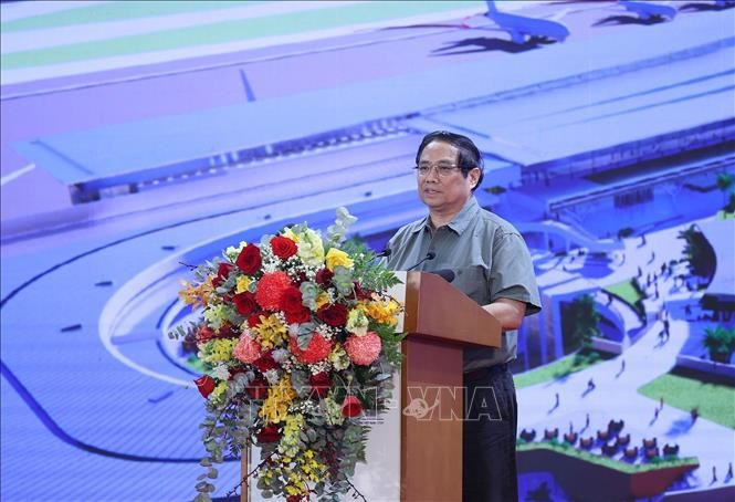 El primero ministro vietnamita, Pham Minh Chinh, habla en el evento (Fuente: VNA)