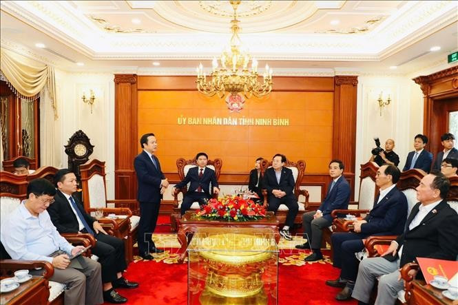 El presidente del Comité Popular provincial, Pham Quang Ngoc, habla en el evento (Fuente: VNA)