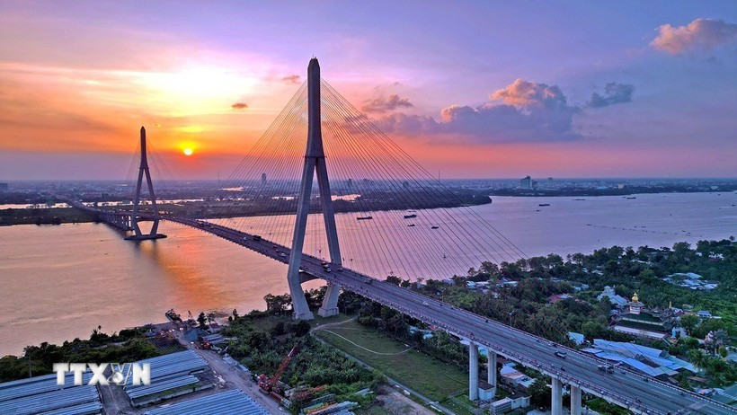 El puente de Can Tho se construyó con AOD del gobierno japonés y capital de contrapartida del gobierno vietnamita. (Foto: VNA)