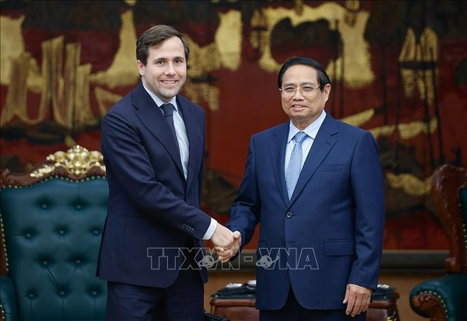El 12 de mayo de 2025, en Hanoi, el premier Pham Minh Chinh recibió a Benjamin Dousa, ministro de Cooperación Internacional para el Desarrollo y Comercio Exterior de Suecia (Fuente: VNA)