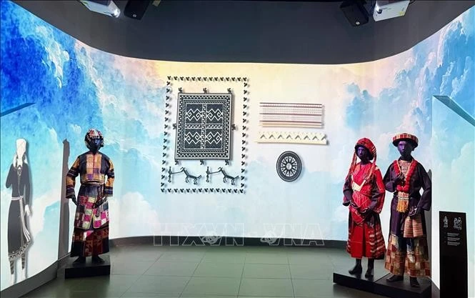 Una parte del nuevo espacio dedicado a las artes aplicadas y populares (Fuente: VNA)