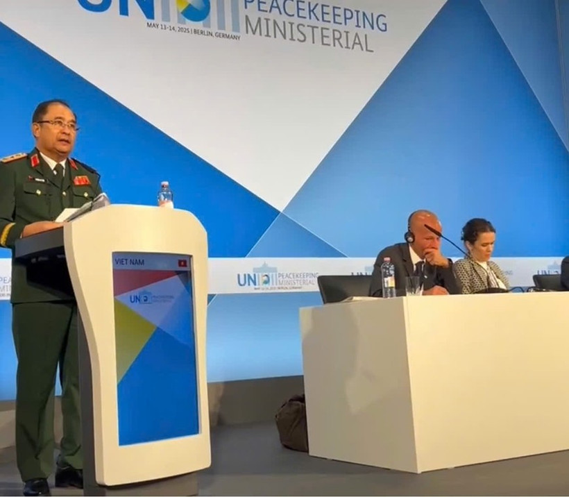 El subjefe del Estado Mayor General del Ejército Popular de Vietnam, Phung Si Tan, en la cita (Fuente: qdnd.com)