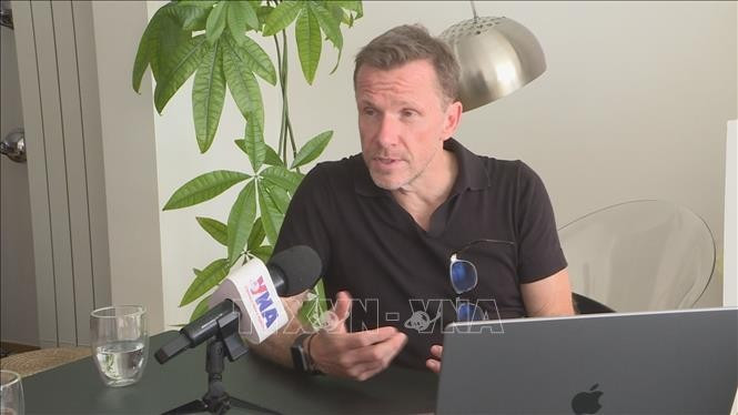 El profesor David Grunewald de la Universidad Libre de Bruselas (Fuente: VNA)