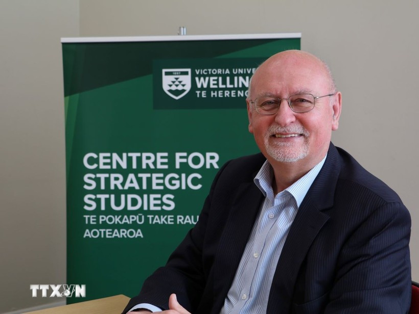 El profesor Roberto Rabel de la Universidad Victoria en Wellington (Fuente: VNA)