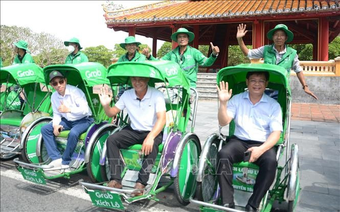 La ciudad de Hue se ha convertido en la primera localidad vietnamita en poner en marcha el servicio Grab Xich lo (Fuente: VNA)