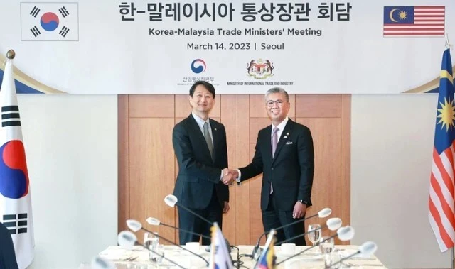 En la reunión de ministros de Comercio de Corea del Sur y Malasia en 2023 (Foto: Koreaherald.com)