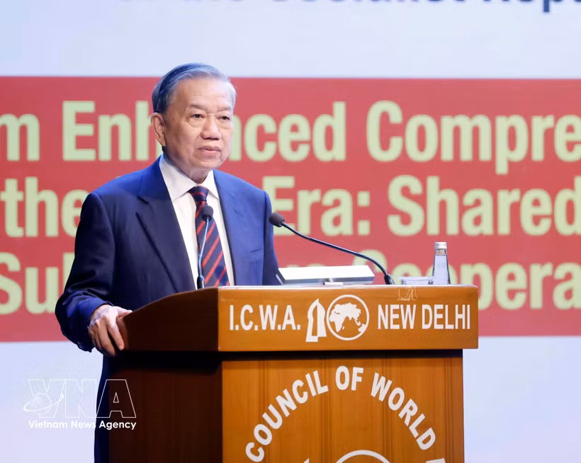 El secretario general del Partido Comunista de Vietnam y presidente del país, To Lam, pronuncia un discurso político en el ICWA (Foto: VNA)