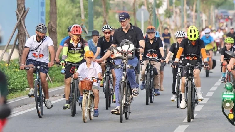 El evento “Ciclismo por el Futuro” se realizó por el Consulado General de los Países Bajos en Ciudad Ho Chi Minh (Fuente: nhandan.vn)