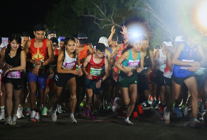 Viettel Marathon Series 2024 se concluye en el Parque Arqueológico de Angkor, Cam boya (Fuente: VNA)