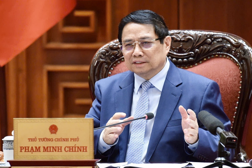 El primer ministro de Vietnam, Pham Minh Chinh, preside una reunión con ministerios y sectores para revisar los preparativos de las negociaciones comerciales con Estados Unidos (Fuente: VNA)