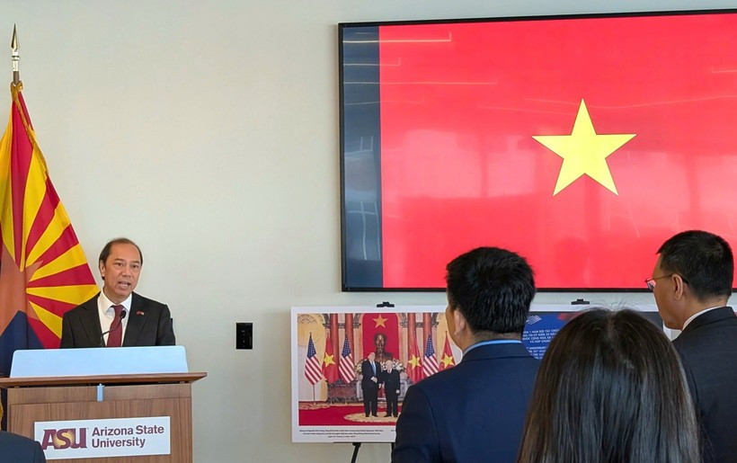 El embajador vietnamita en Estados Unidos, Nguyen Quoc Dung, habla en el evento (Fuente: VNA)
