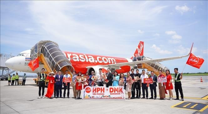 La aerolínea malasia AirAsia lanza una nueva ruta directa entre Hai Phong y Bangkok (Fuente: VNA)