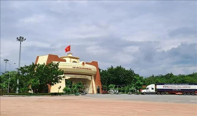 El paso fronterizo Lao Bao – Densavan (Fuente: VNA)
